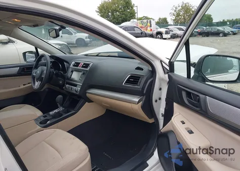 2016 Subaru Legacy 2.5I z USA, uszkodzony, nr VIN 4S3BNBA64G3052068